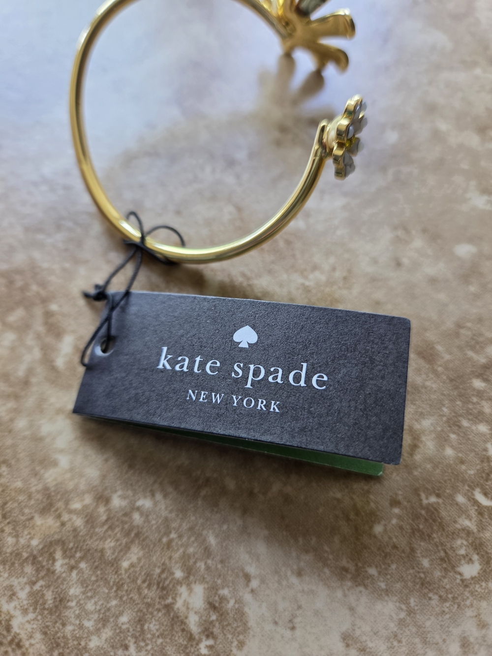 Kate spade Gold Floral Open Bangle with Daisy & Hummingbird DARLING - Picture 3 of 6